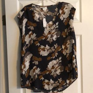 Old navy top NWT